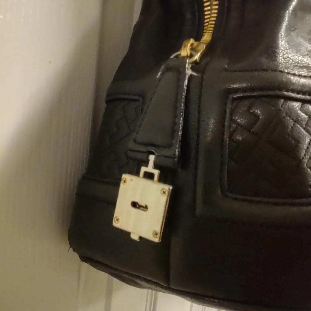 L.A.M.B. - Picture 10 of 16